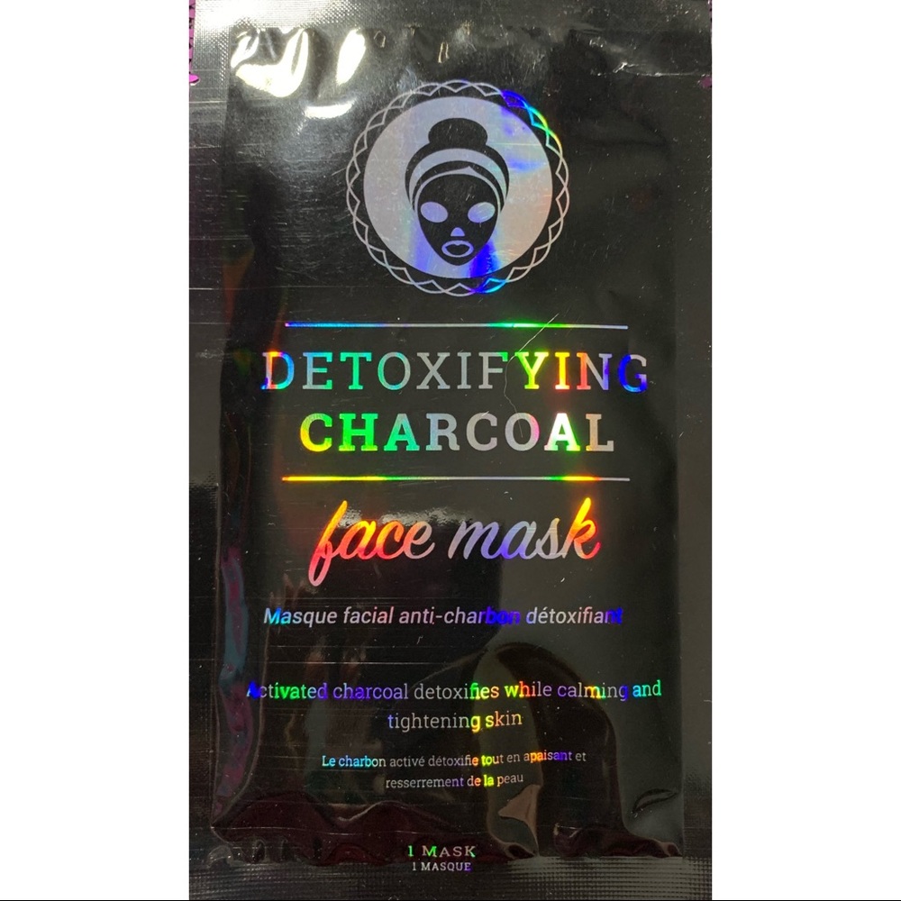 Detoxifying Charcoal Face Mask